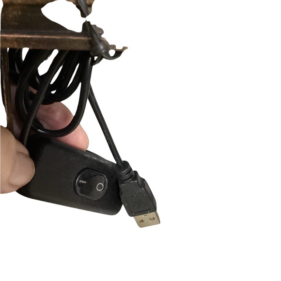 SOLD………Disney ERAS Lamp “The Walt Disney Studios” Water Tower - Picture 6 of 15